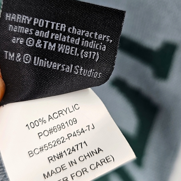 Harry Potter Scarf Green Gray - Picture 6 of 8